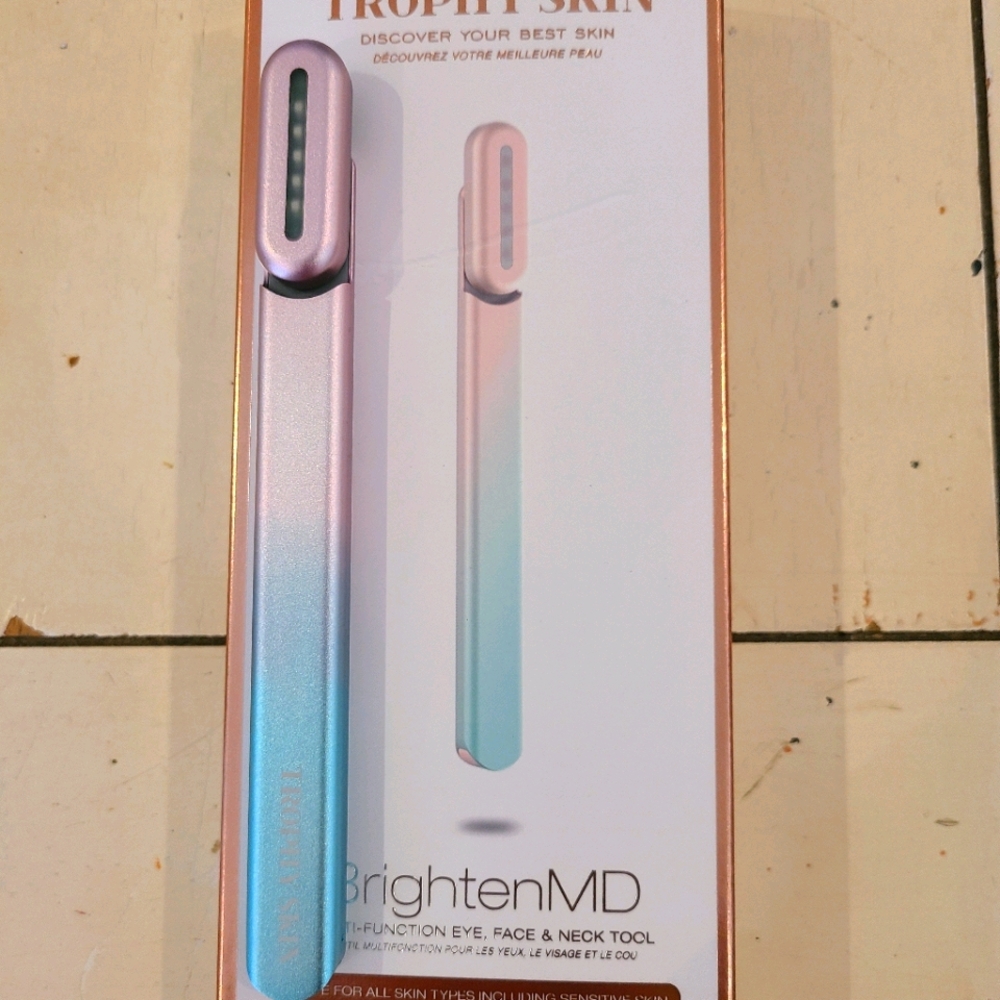 Trophy Skin Brightening wand. Priced to sell!